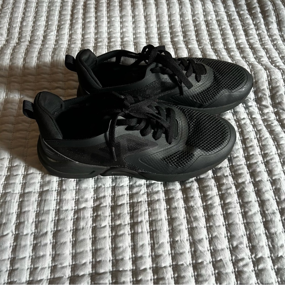 Womens 9 Fabletics Venice Black Athleisure  Shoes